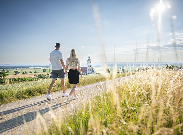 Spazieren auf der Riesplatt bei Wemding Spazieren auf der Riesplatt bei Wemding