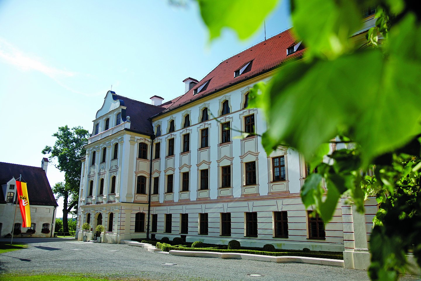 Kloster Thierhaupten von außen Kloster Thierhaupten von außen