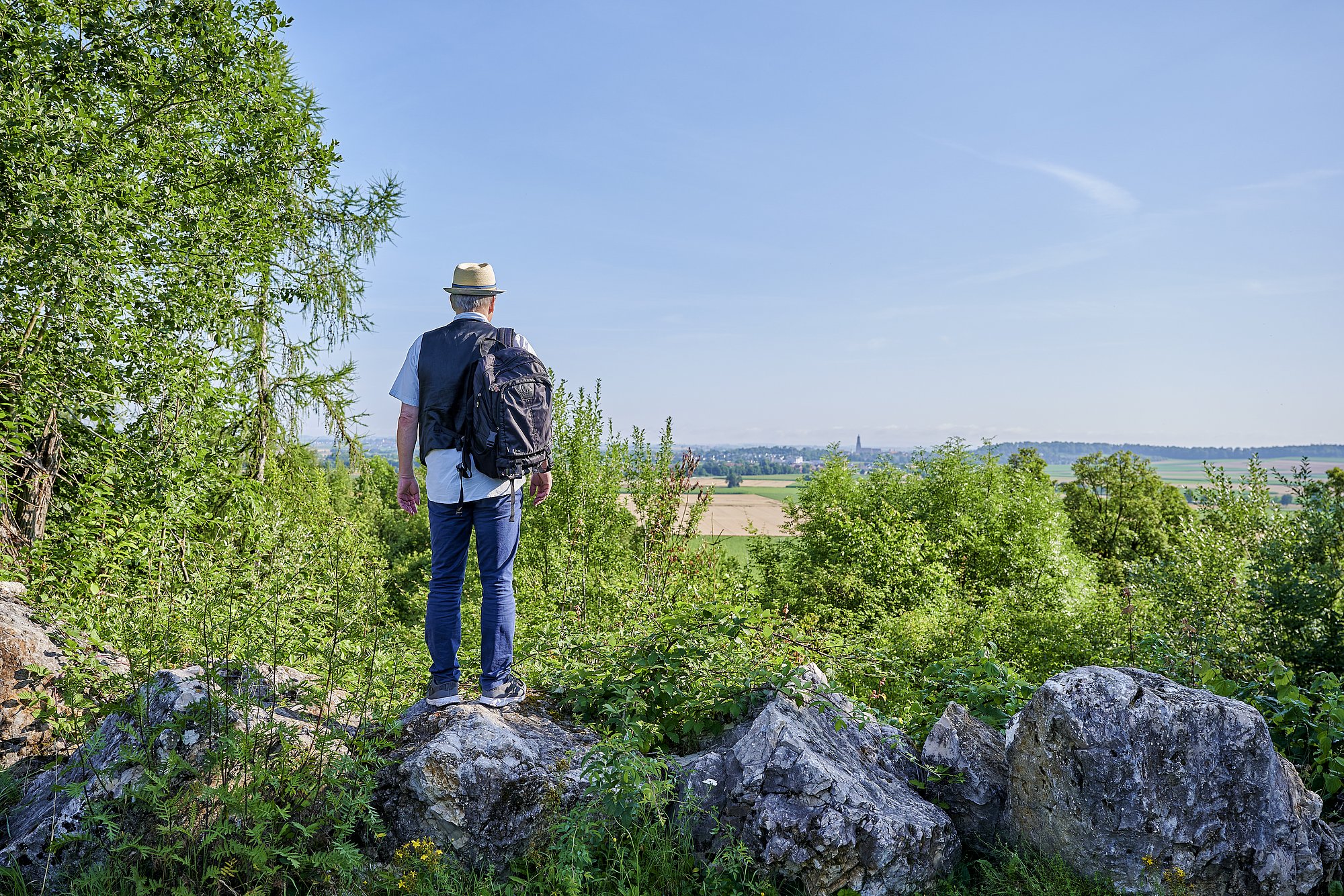Wandern auf dem Ries-Panoramaweg im Donau-Ries, UNESCO Global Geopark Ries 