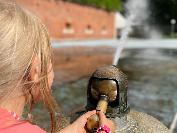 Wasserspielplatz im Glacis-Park Neu-Um