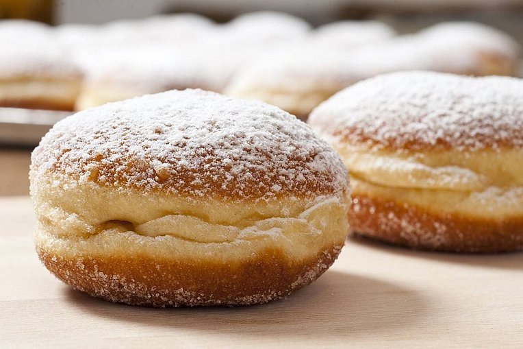 Selbstgemachte Krapfen in der Himmelbäckerei Lauingen