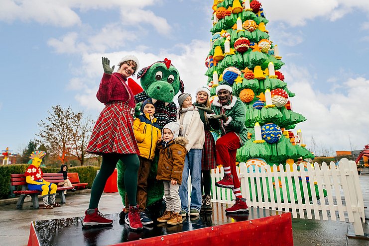 Familie im Winter im Legoland Deutschland Familie im Winter im Legoland Deutschland