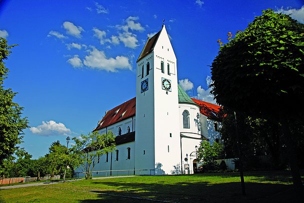 Pfarrkirche St. Peter & Paul in Thierhaupten Pfarrkirche St. Peter & Paul in Thierhaupten