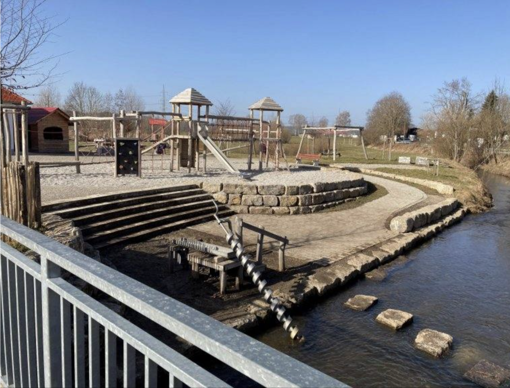 Spielplatz am Wassern in Oberroth Spielplatz am Wassern in Oberroth