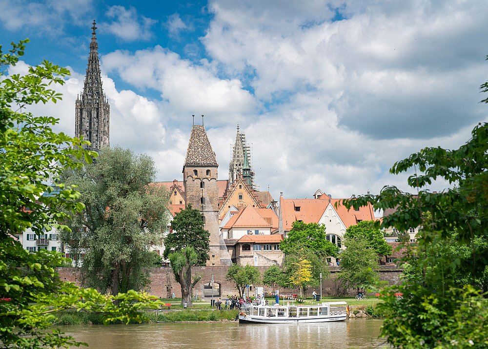 Schifffahrten auf der Donau Ulm/Neu-Ulm Schifffahrten auf der Donau Ulm/Neu-Ulm