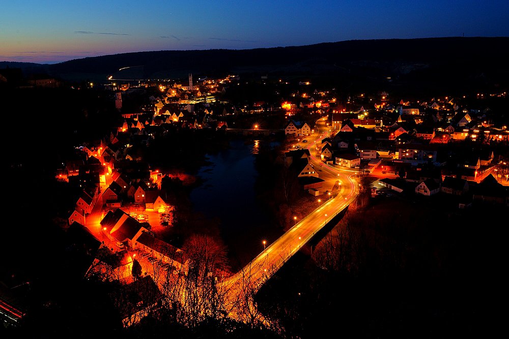 Harburg bei Dämmerung