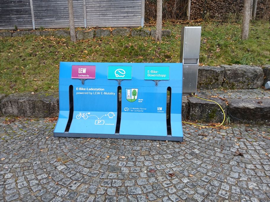 E-Bike Ladestation Buch