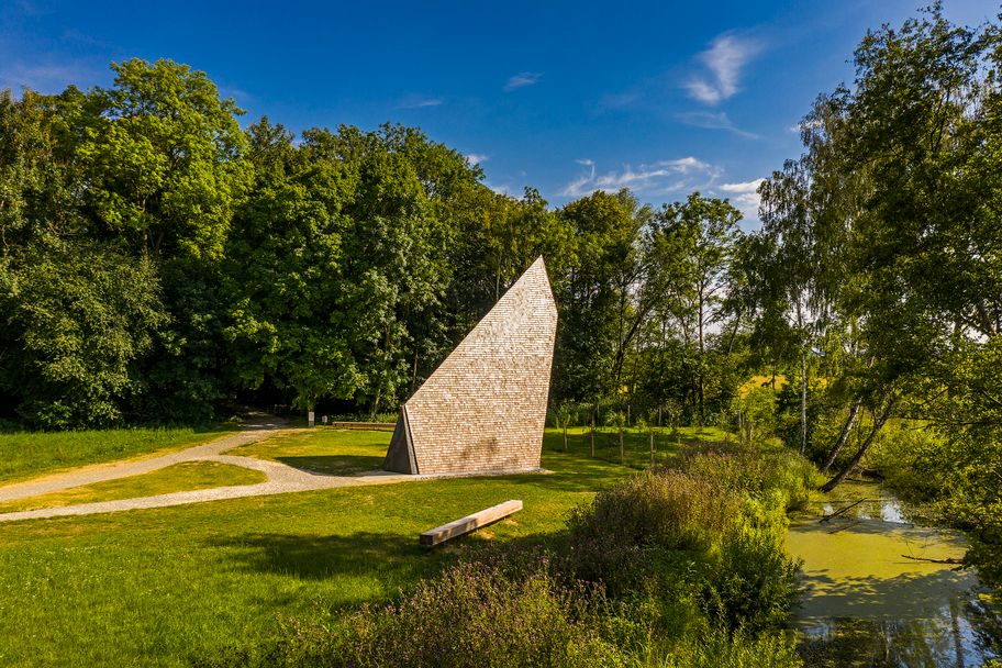 Kapelle-Buttenwiesen _Jasarevic_Ludwigschwaige (c) Eckhart Matthäus.jpg