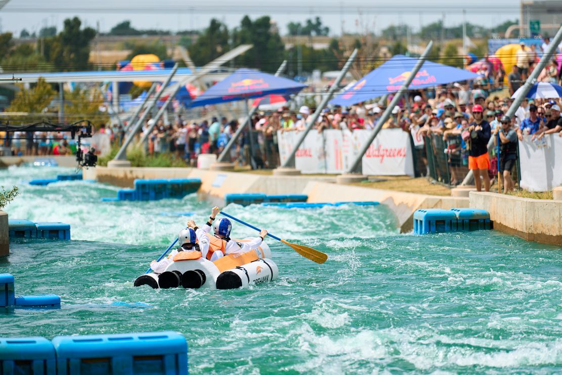 Red Bull Paddelfest: Das ultimative Wildwasser-Rennen in Augsburg