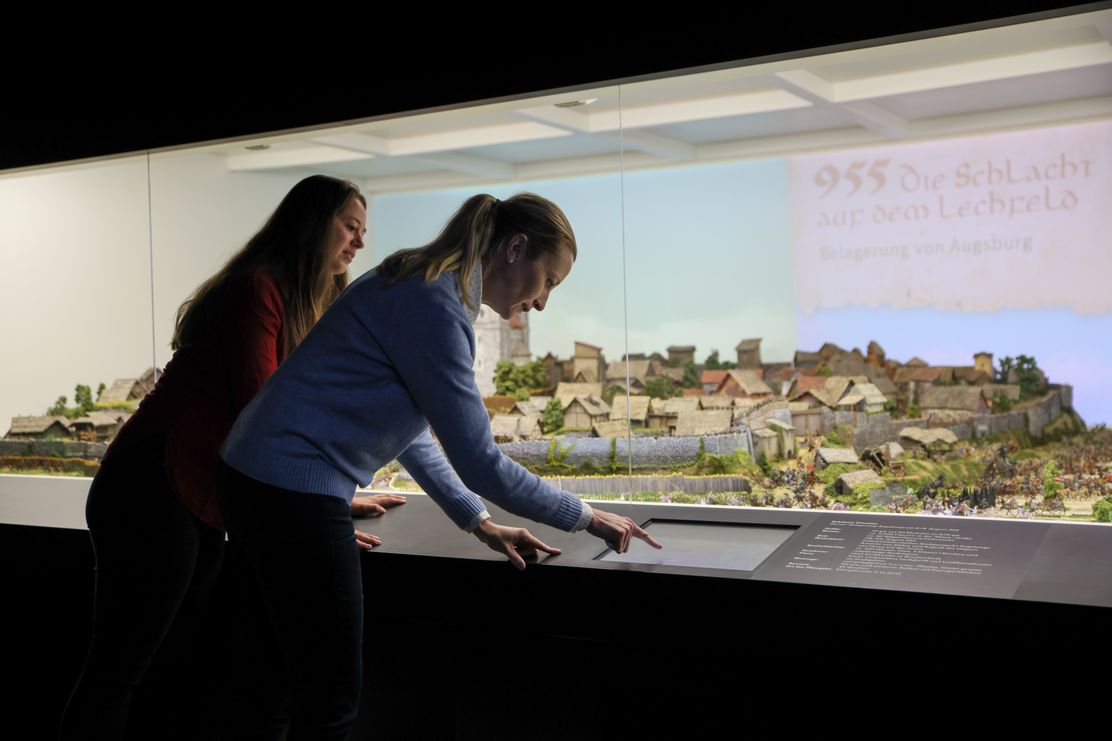 955 Infopavillon Schlacht auf dem Lechfeld