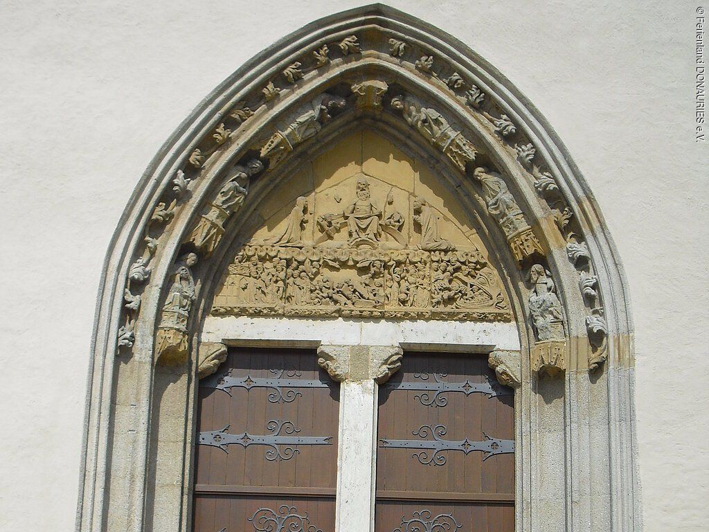 Kath. Pfarrkirche St. Salvator