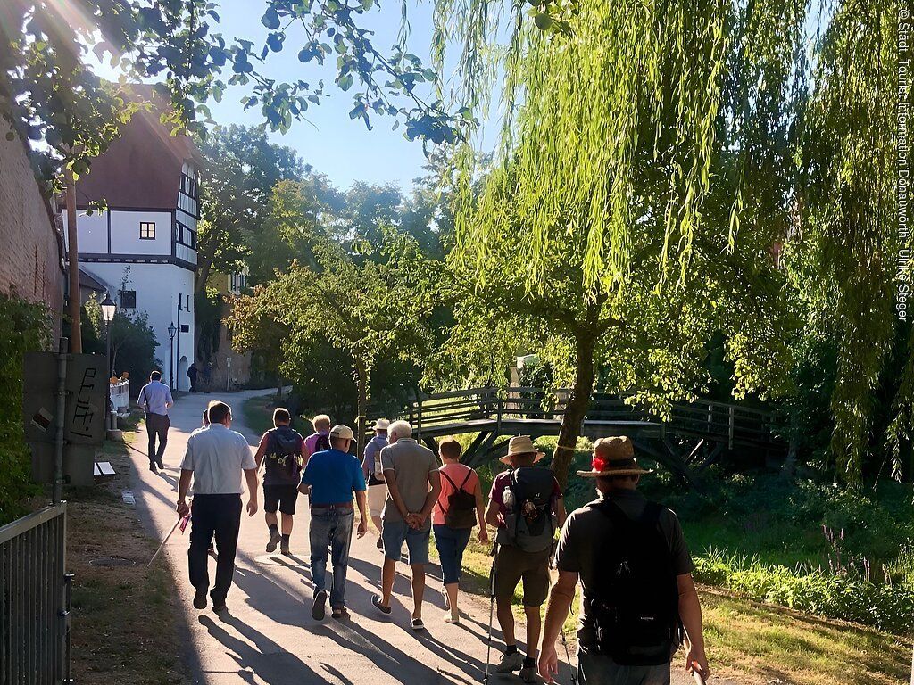 STADT-PILGERN in der historischen Altstadt Donauwörth