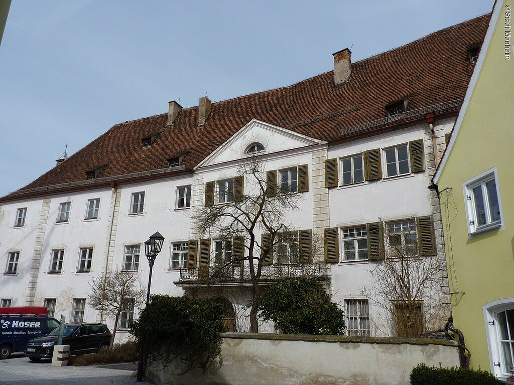 Ehemaliges Schloss / Amtsgericht