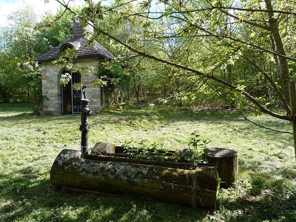 14090393_brunnen-am-heidebruennl.jpg