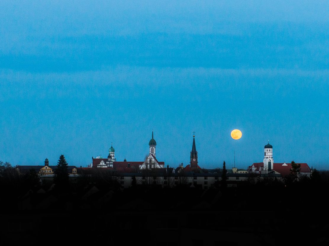 Öffentliche Führung "Dillingen im Laternenlicht - Eine mysteriöse Nachtführung"