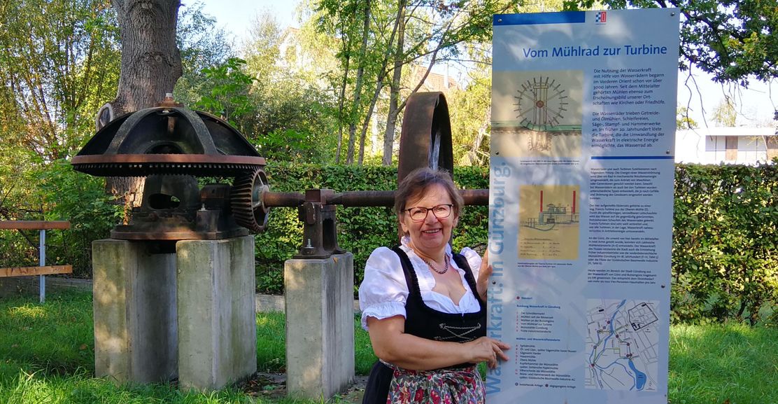 Wasserkraft. In Günzburg. - Schaupfad