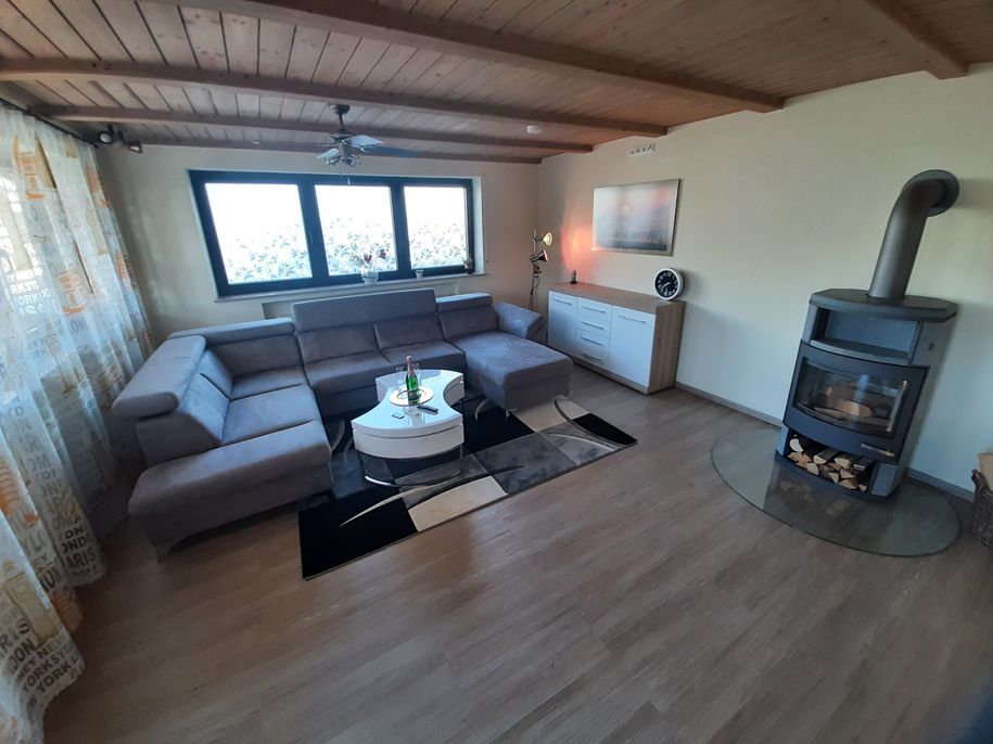 Wohnzimmer / WOHNEN