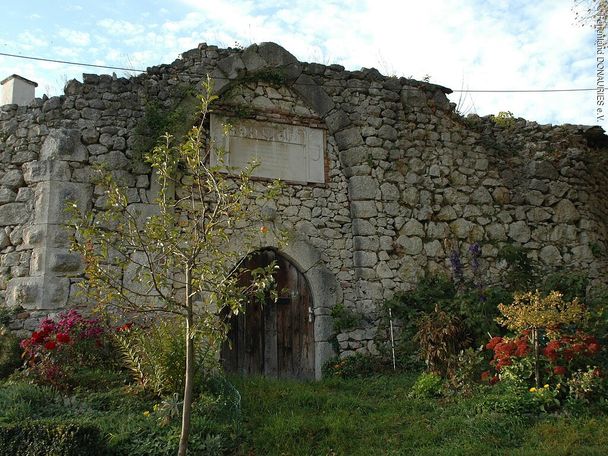 14067955_portal_ruine-graisbach.jpg