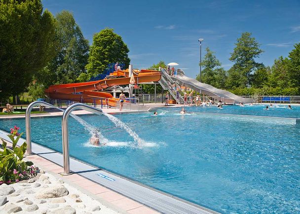 digitale-einkaufsstadt_krumbach_freibad_02.jpg