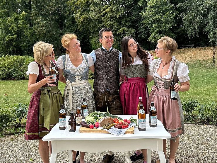 Tracht auf d' Nacht