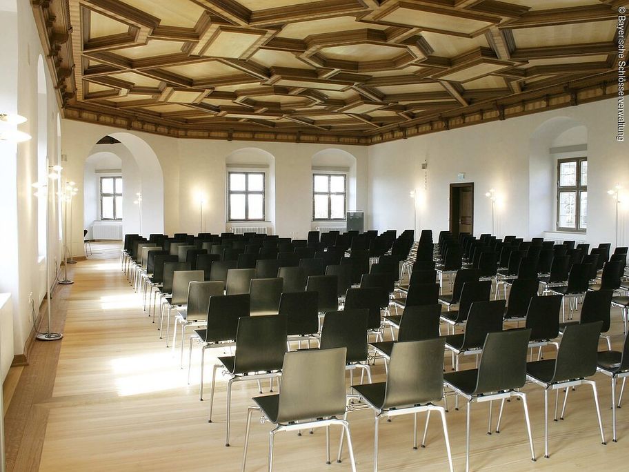 14249225_schloss-hoechstaedt-rittersaal_1.jpg