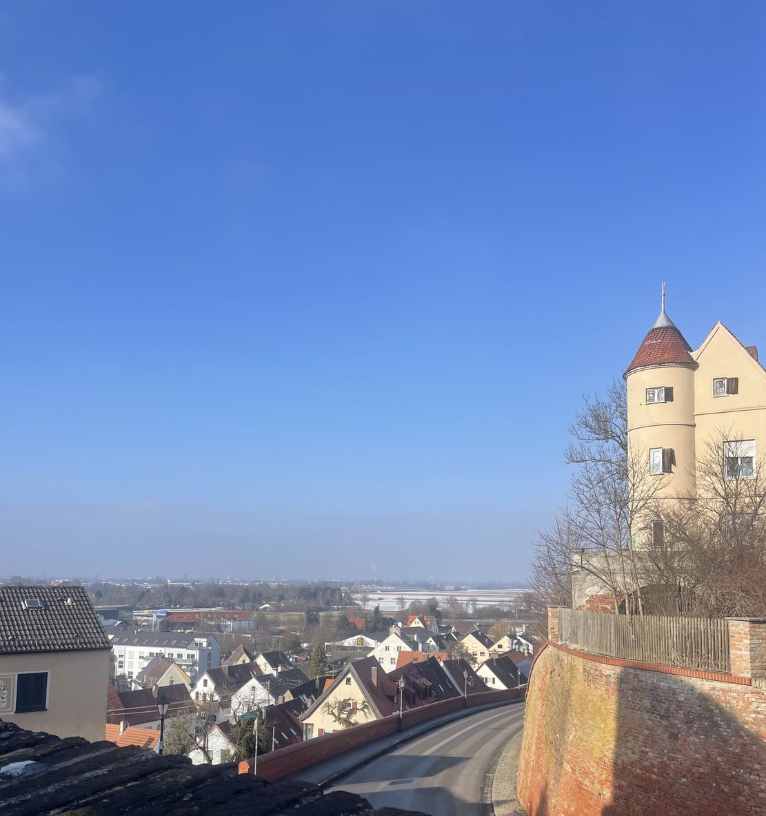 Blick auf die Vorstadt.jpeg