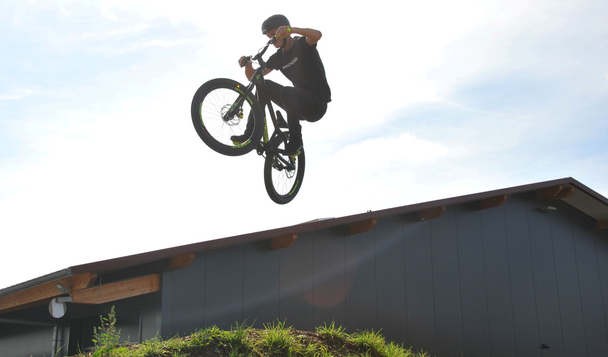 Action Nick Wiedemann