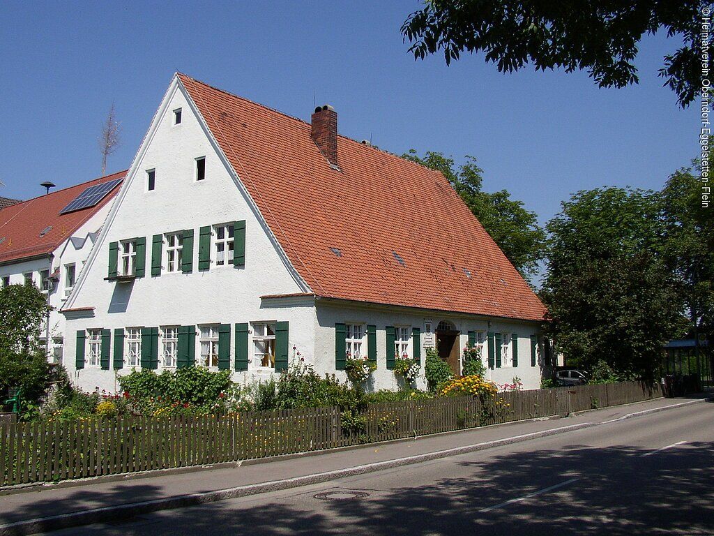 14678139_altes_schulhaus_1_1.jpg