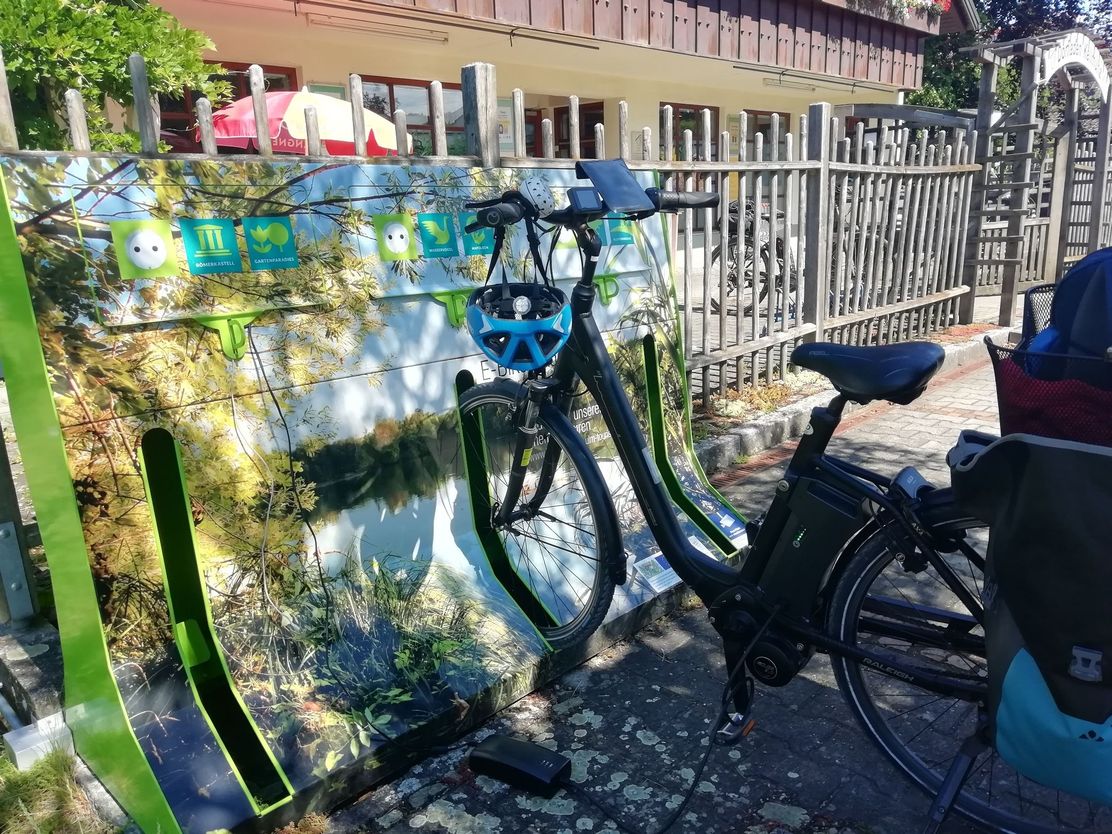 E-Bike-Ladestation am Dorfladen in Kellmünz