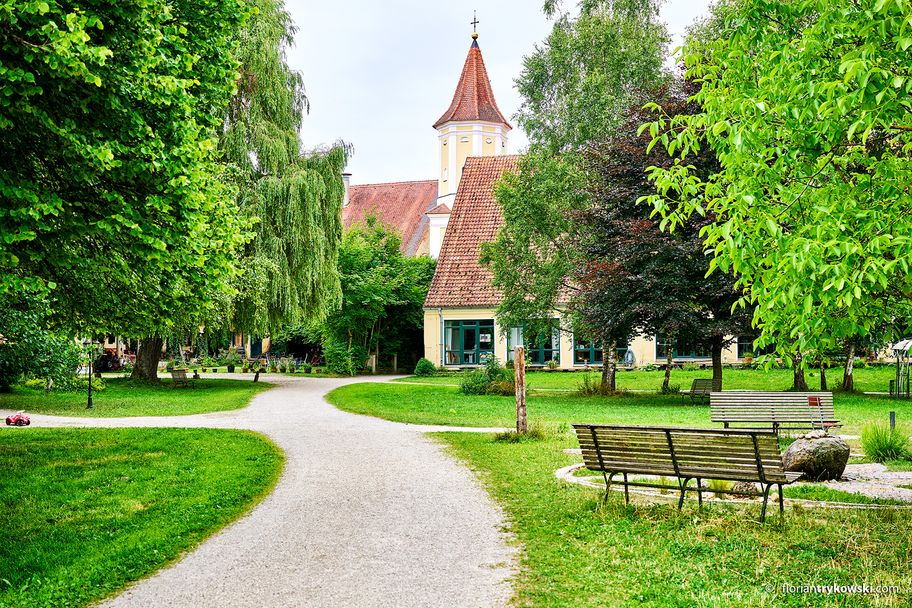 Aichach_Schloss Blumenthal (3).jpg