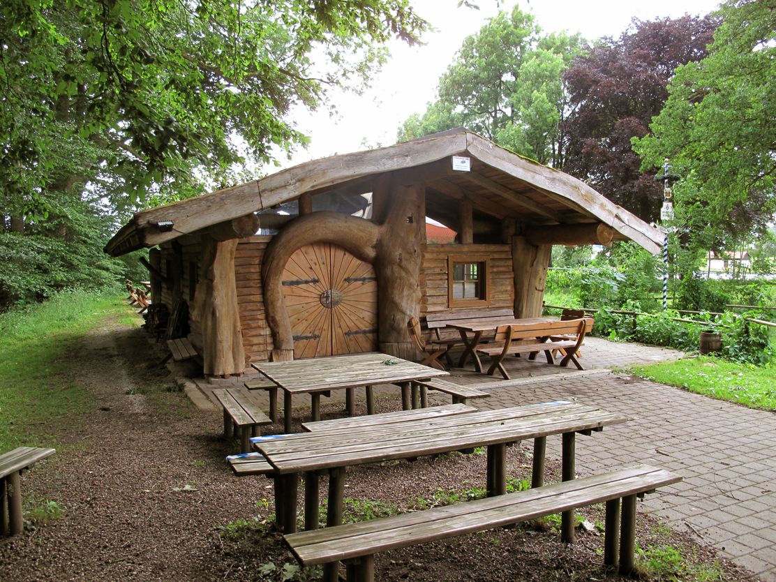 Biergarten im Schlosspark .JPG