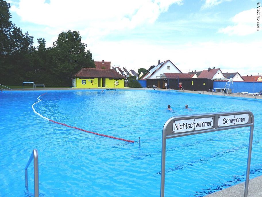 17592001_freibad-monheim-7-bild-peter-ferber.jpg