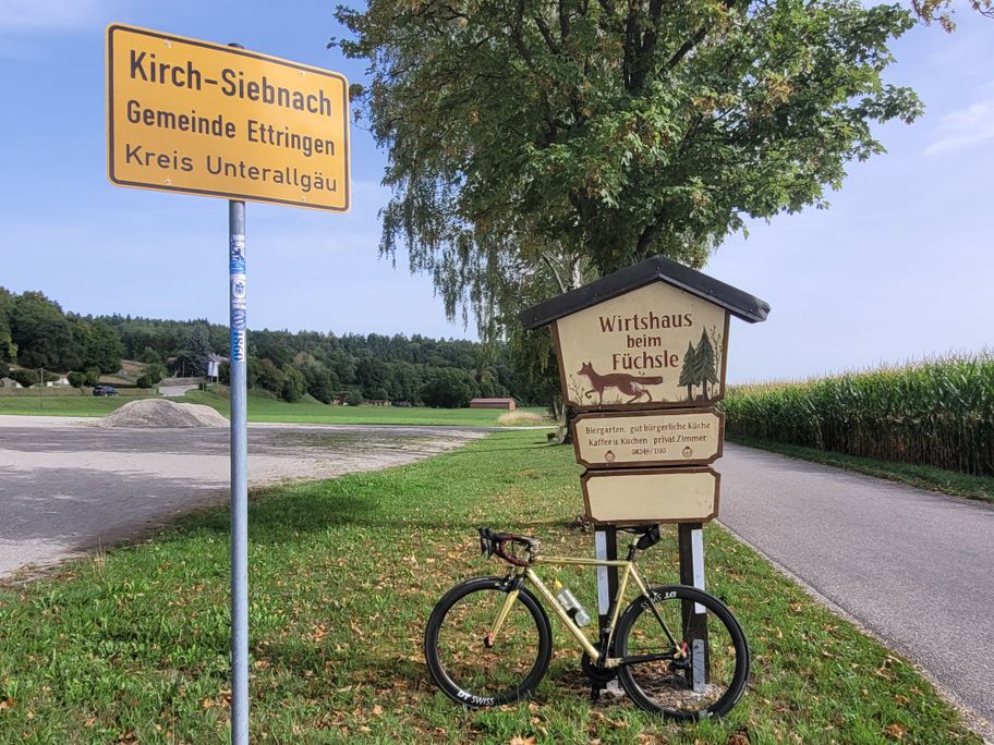 Am Gasthaus Füchsle bei Kirchsiebnach