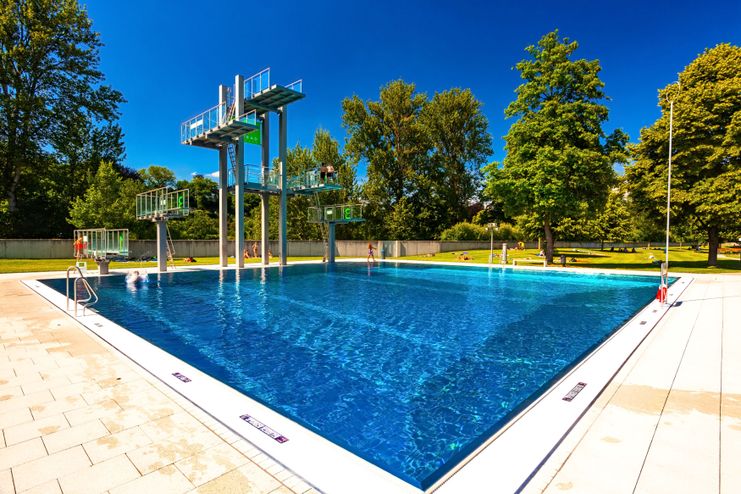 Freibad im Donaubad: die Saison 2025 beginnt