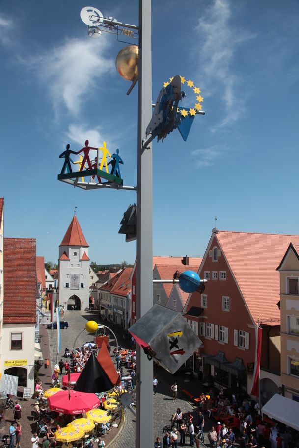 Maibelisk_Aichach_c_Erich Echter.JPG