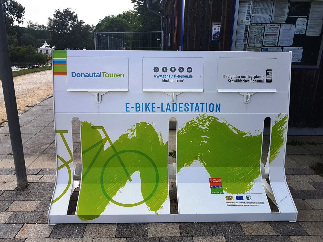 E-Bike-Ladestation im Meerholzweg 1 in Elchingen