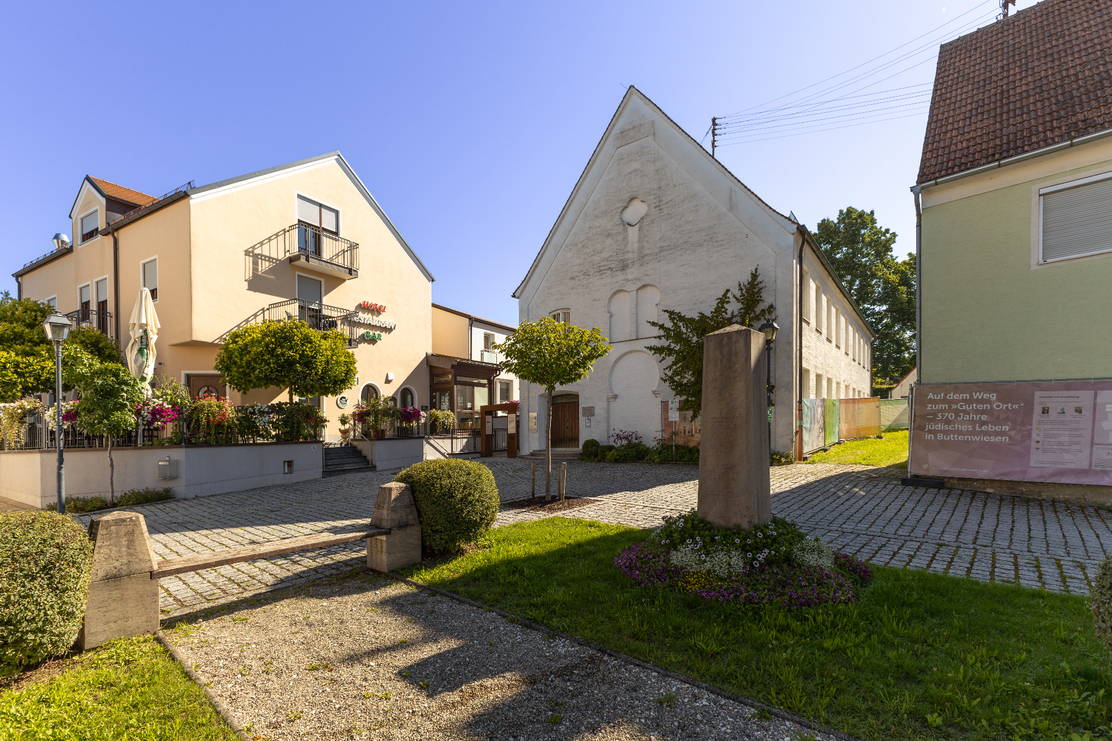 Synagoge der ehemaligen jüdischen Kultusgemeinde Buttenwiesen