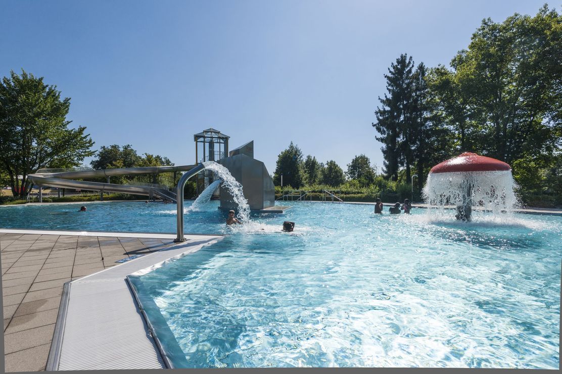Aichach_Freibad_© Holger Weiß.jpg