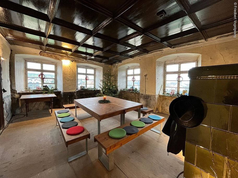 17793371_amtsstube-im-haupthaus.jpg
