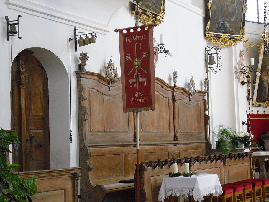 14165429_chorgestuehl-st-peter-tapfheim_1.jpg