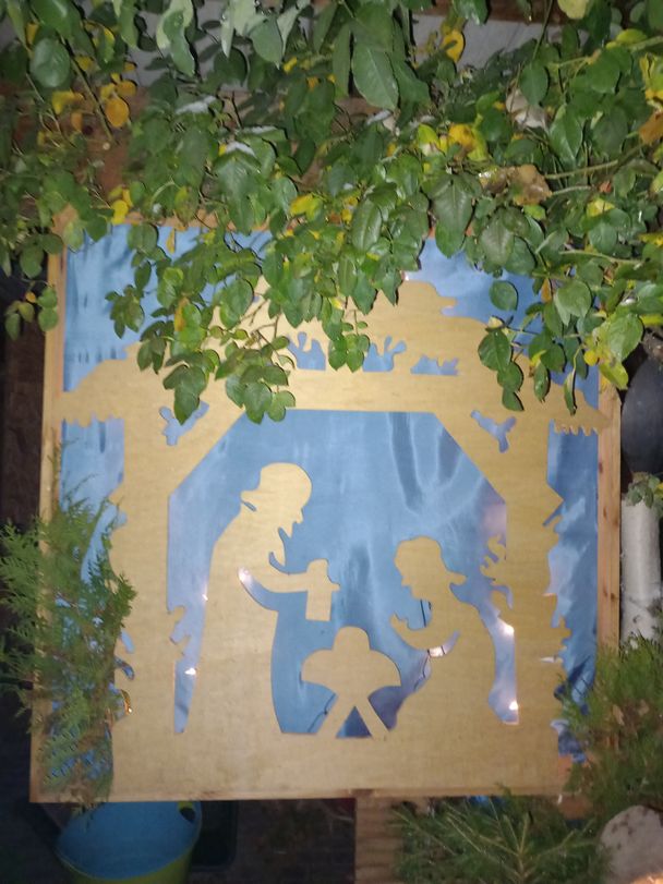 Wurzel- und Laternenkrippen