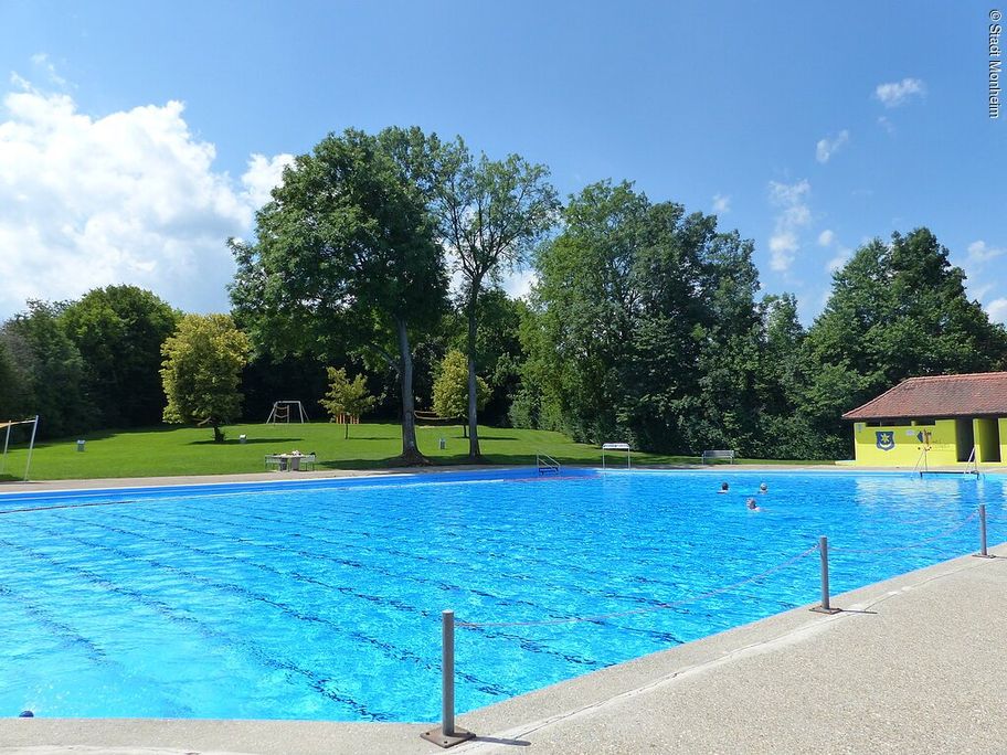 17511447_freibad-monheim-6-bild-peter-ferber.jpg