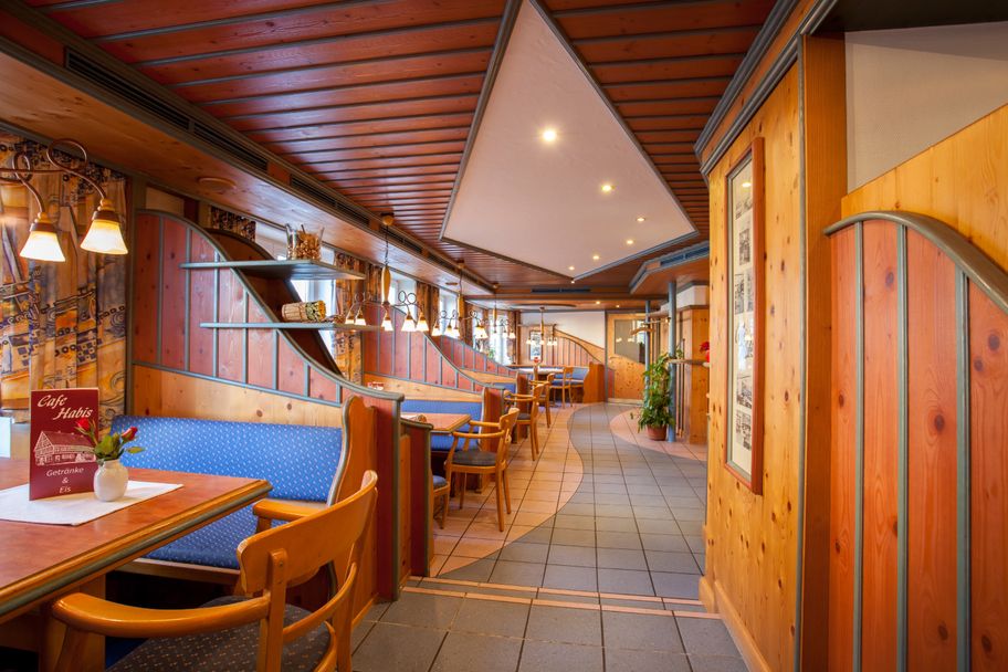 Eingangsbereich im HABIS Restaurant & Café