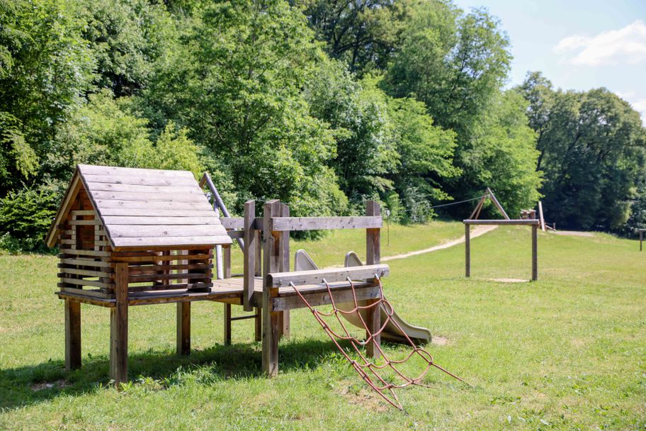 Waldspielplatz Föhrenberg_Diedorf_Lea Koch_CC BY SA  (4).jpg