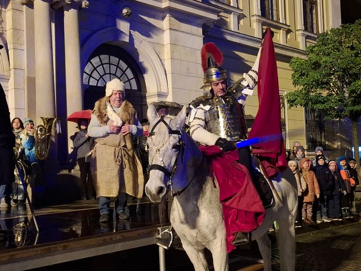 Martinsspiel mit Laternenumzug