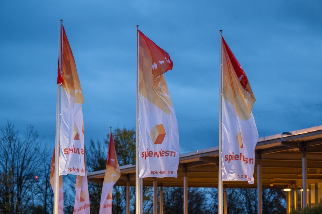 33. SPIELWIESN