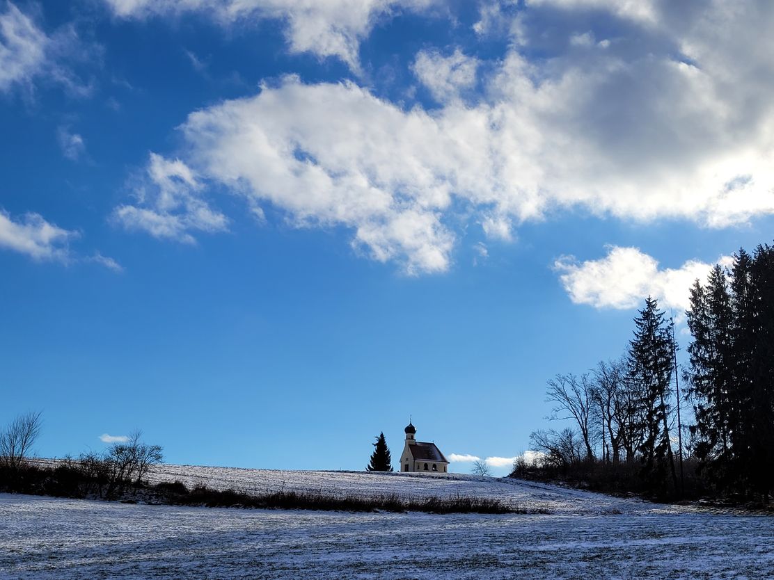Blick von Norden auf die Fuggerkapelle.