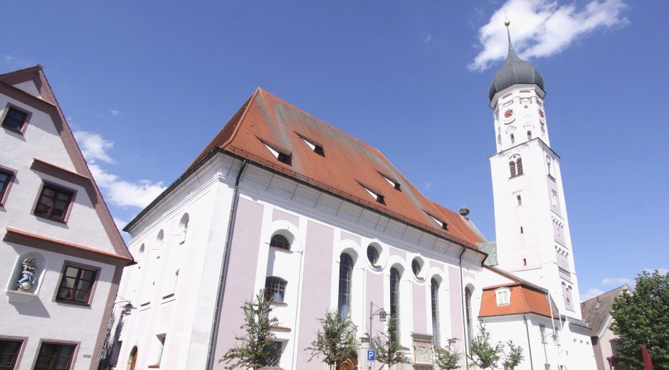 Stadtpfarrkirche von Burgau © Peter Wieser