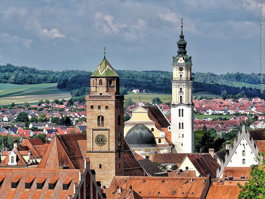 15208571_donauwoerth_historische-altstadt.jpg