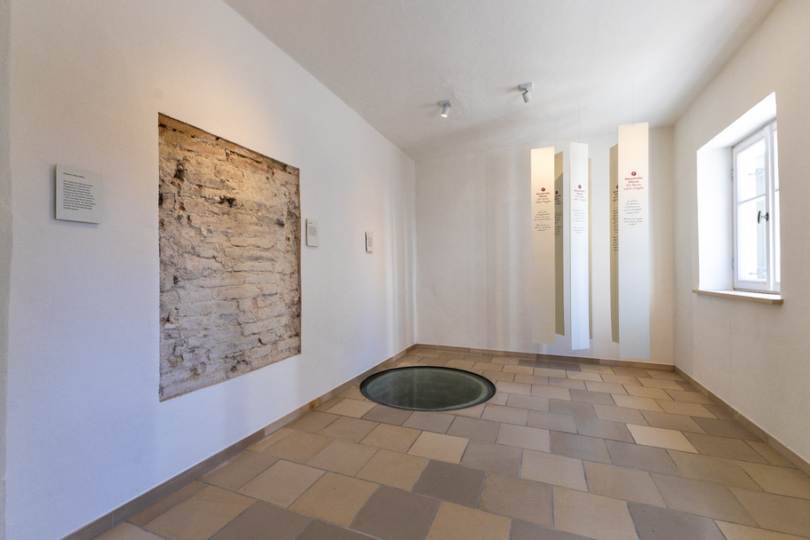 Ausstellung in der ehemaligen Synagoge Buttenwiesen